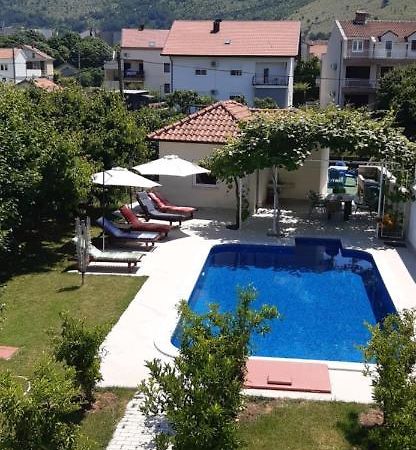 Apartmani Amira Trebinje Exteriör bild